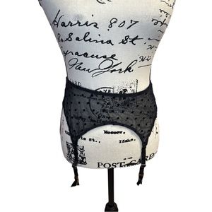 Savage X Fenty garter belt